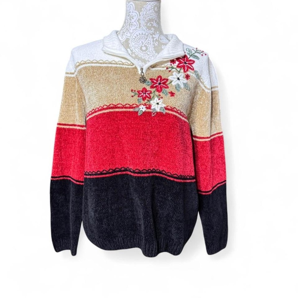 Vintage Holiday Floral Embroidered Sweat White Brown Red and Black Size Large